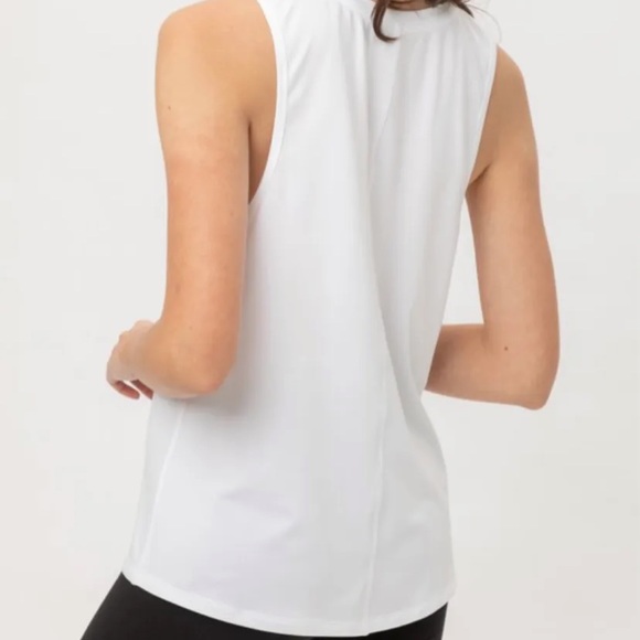 Active Basic Tank - Picture 2 of 3